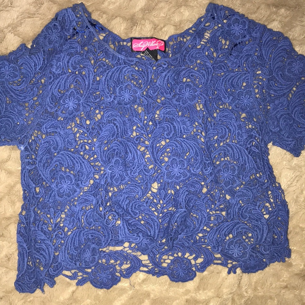 Crop top